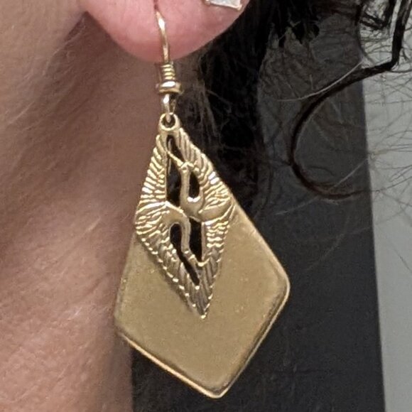 Laurel Burch Signed Pair of Heron Birds Drop Goldtone Hook Earrings - Picture 1 of 4